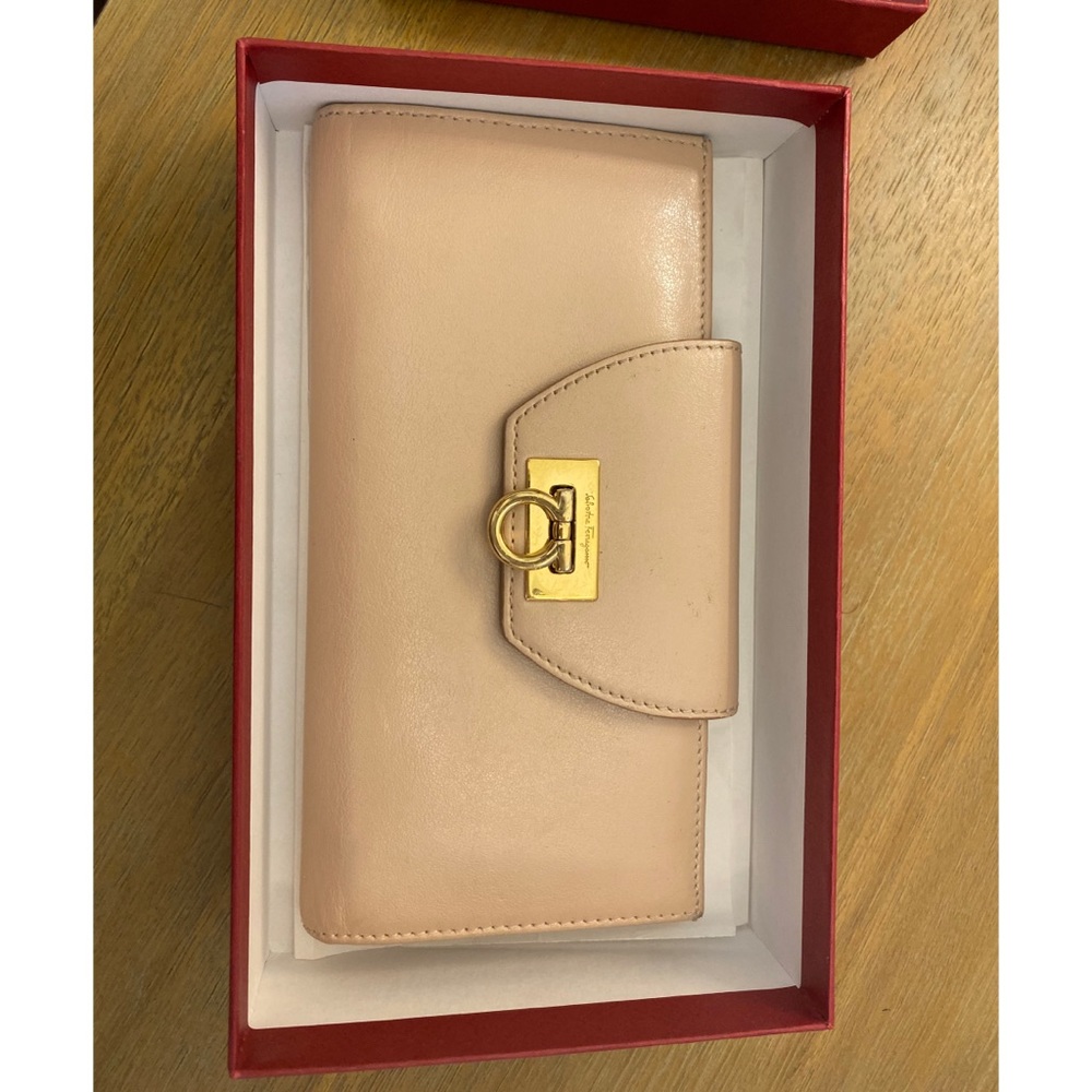 Salvatore Ferragamo | Calf Leather Verve Wallet